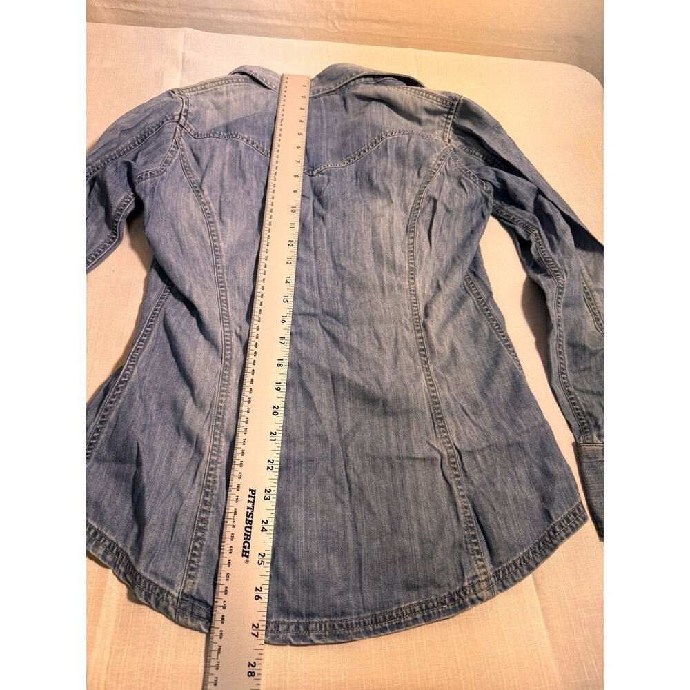 Eddie Bauer Western Shirt Womens Small Blue Denim Pearl Snap Long Sleeve Top - Picture 13 of 14